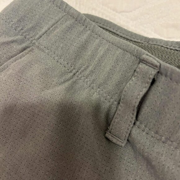 Men''s Under Armour Golf Shorts - Picture 3 of 4